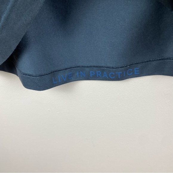 Lululemon Tech Pique Polo Short Sleeve Shirt - Picture 3 of 8